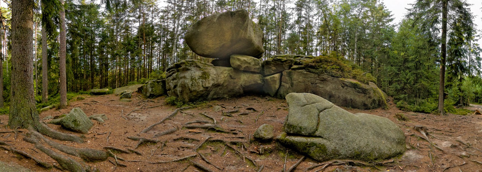 Hängender Stein, © Wolfgang Dolak